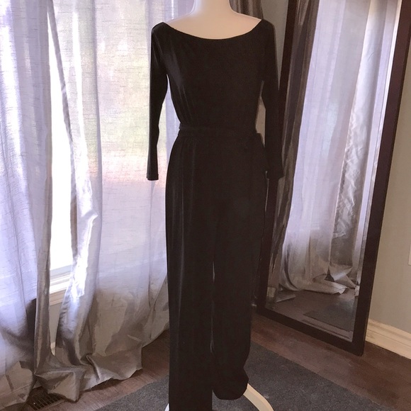 One piece Black pantsuit - Picture 1 of 2